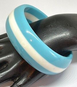 กำไลเรซิ่นของขวัญสุดหรู ดีไซน์ทันสมัย เป็นมิตรกับสิ่งแวดล้อม ลายเทวดา สำหรับวันครบรอบหรืองานแต่งงาน - Product Image 3