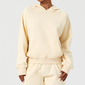 Vente en gros de tops courts sweat à capuche pour femmes sérigraphié à manches longues sweat à capuche zippé épais et vierge - Product Image 2