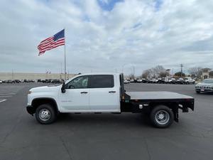 Chevrolet Silverado 3500HD WT 2024 Usada en Buen Estado - Product Image 4