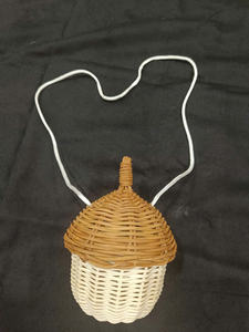 Ornement suspendu d'arbre en boule de rotin, boule de rotin en rotin naturel, style gland fait main, chaussette en rotin et décor de maison - Product Image 5