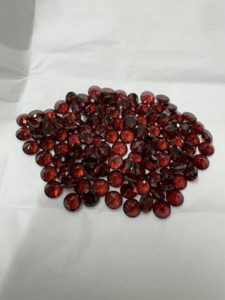 Gemas Sintéticas de Granate Rojo Gigli Rigli de 5-6 mm, Corte Brillante, Piedra Preciosa Suelta, Tasación de Terceros, Rajasthan, para Joyería - Product Image 3