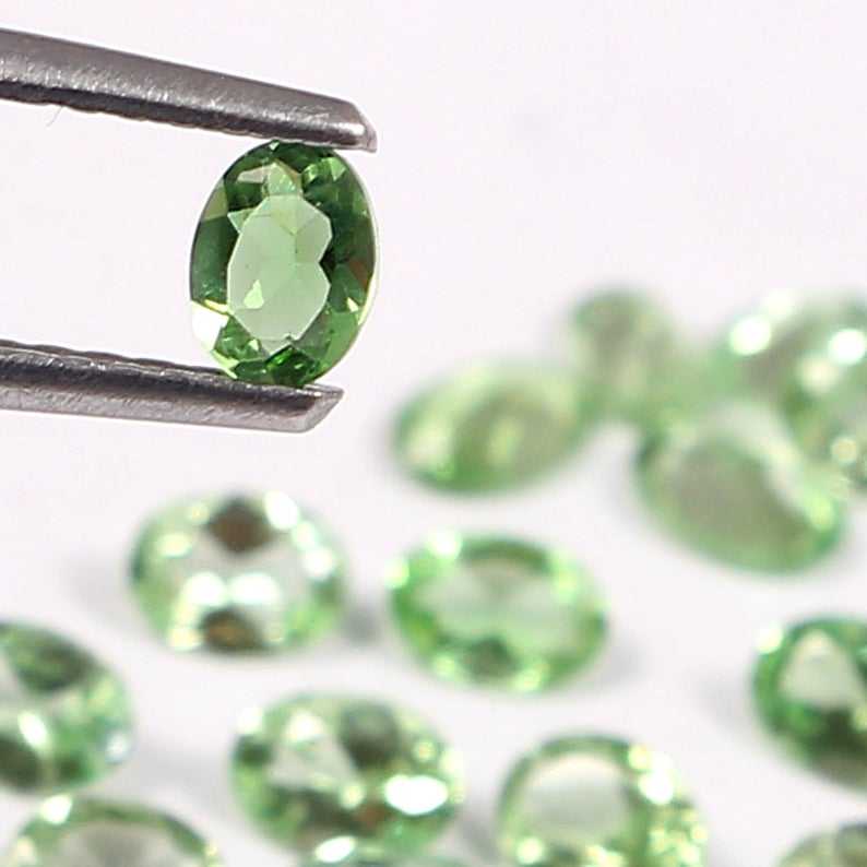 สีเขียว