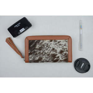 Portefeuille en cuir de vachette fait main LAXURA pour femmes, porte-cartes long avec fermeture pliante, design antivol mignon, petite taille - Product Image 1