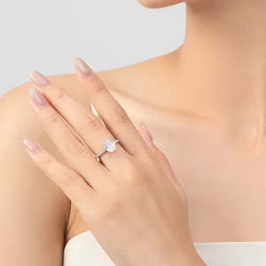 Anillo de Compromiso y Matrimonio Clásico de Media Eternidad con Halo Oculto de Circonita Redonda, Plata de Ley 925, Joyería de Lujo - Product Image 4