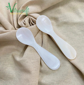ช้อนน่ารัก ช้อนเสิร์ฟ บนโต๊ะ ช้อนคาเวียร์พรีเมี่ยม ผลิตจากเปลือกหอยมุกสีขาวธรรมชาติ ขนาด 10ซม - Product Image 2