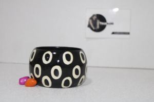 Women's New Fashion Stylish Design <b>Wooden</b> <b>Bangle</b> Colorful Circle Pattern-White and Black Traditional Vintage Style - Product Image 3
