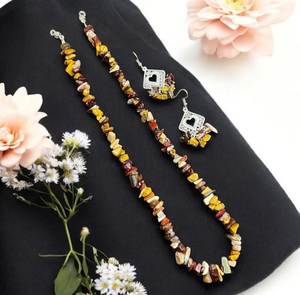 Mookite Gemstone Natural Chips Fency Collar Con Pendientes Mayorista Indio Fabricante - Product Image 1