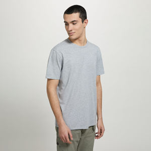 2025 mejor Camiseta de algodón 100% de moda para hombres 220 letras de gramos Pakistán directo de fábrica ropa de moda superior precio al por mayor en línea - Product Image 1