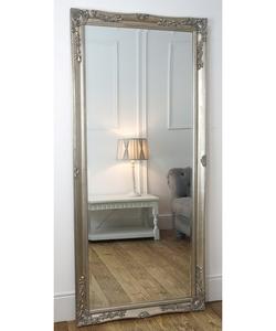 Espejo de Cuerpo Entero con Marco de Metal y Ruedas para Vestidor Moderno - Product Image 6