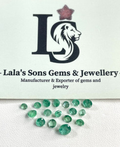 Fine Quality Natural Zambian Emerald Round Cut 3.5-4.0mm Light Green Color Loose Gemstone for Making Jewellery at Best Price - Product Image 5