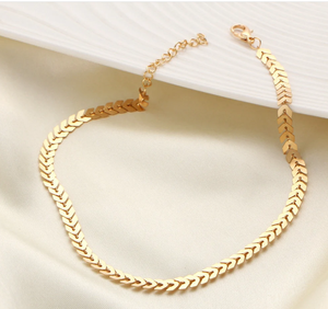 Cadena de hojas de oro de 18k para mujer, collar de cobre no empañado de alta calidad, ligero, ideal para fiesta, playa, oficina, regalo regular - Product Image 1