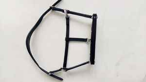 Halter de caballo anatómico ajustable de sillín inglés de alta calidad con diseño inteligente cabestros de nailon de cuero puro de estilo diferente - Product Image 3