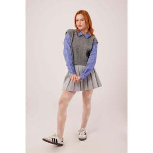 Suéter Gris de Punto para Mujer con Detalle en Mangas y Cuello, Producto al por Mayor - Product Image 6