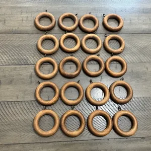 Anillos de cortina de madera maciza de primera calidad a precio asequible con acabado pulido para una decoración elegante del hogar de la India - Product Image 2