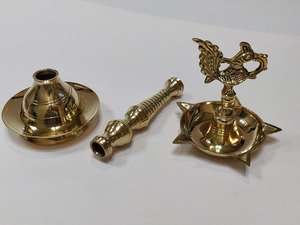 Fabricant de gros Temples traditionnels Puja laiton gaufré paon Mahabharat Diya lampe sur pied - Product Image 5