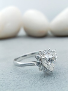 แหวนประดับเพชรรูปหัวใจสำหรับผู้หญิงแหวนของขวัญแต่งงานหมั้น925ประดับเพชรหรูหราได้รับการรับรองจาก GIA - Product Image 2