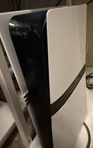 Compra 2 y llévate 1 gratis: Consola Sodny PlayStation 5 Pro de 2 TB con controlador/HDMI/cable de alimentación - Excelente - Product Image 1