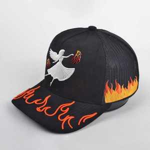 Premium 3D Broderie Plaine De Mode Casquette De Camionneur pour Hommes Logo Personnalisé Maille Chapeau Réglable Strapback 5 Panneau Casual Streetwear Cap - Product Image 3