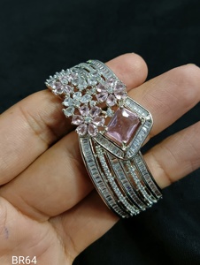 AMERICAN DIAMOND CUBIC ZIRCON ESTILO CLÁSICO Y PULSERAS DE DIAMANTES ARTIFICADOS Y CHAPADO EN PLATA PARA MUJER REGALO DE JOYERÍA DE BODA - Product Image 4