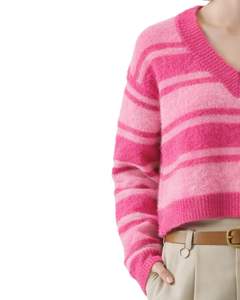 Pull en maille à col en V rayé rose personnalisé pour femmes, tissu doux et moelleux, manches longues, pull court d'hiver décontracté, haut tendance - Product Image 3