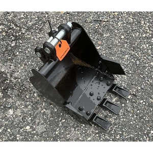 Attache pour mini-excavatrice AGT 12 de 1 tonne avec dents en acier de 25 mm pour excavatrices de 30 tonnes - Product Image 1