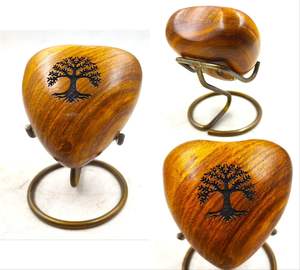 Coeur en bois souvenir crémation urne patte chat pour animaux de compagnie humains cendres fabriqués à la main unique en forme de coeur pour adultes avec présentoir - Product Image 5
