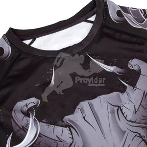 Recién llegado, protector de erupción para hombres para jóvenes, diseño OEM personalizado con sublimación, desgaste de artes marciales de bajo precio - Product Image 6