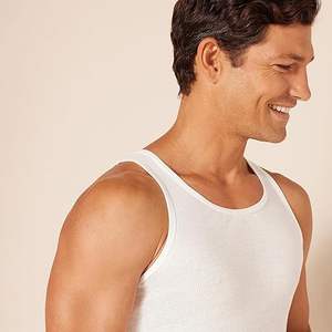 Camiseta interior a prueba de sudor con logotipo personalizado al por mayor para hombre, Camiseta de algodón/fibra de bambú ultra suave de lujo, camiseta sin mangas transpirable de tela - Product Image 4