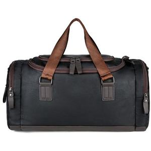 Bolsas deportivas de cuero multicolor y bolsas de viaje Uso unisex de cuero liso simple Gimnasio y uso al aire libre - Product Image 3