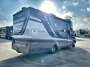 Autocaravana MINT CLASS C 2023 Thor Delano 24t | Camping | Todoterreno | Camper Van | RV - Product Image 2