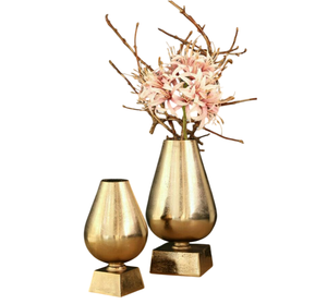 Ensemble de deux pots à fleurs décoratifs en métal avec finition dorée pour fleurs artificielles, durables, pour la décoration intérieure/extérieure, maison et hôtel - Product Image 2