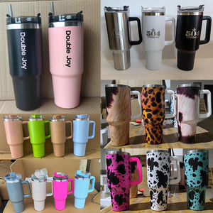 Boccale da birra riutilizzabile in acciaio inossidabile isolato da 40oz con manico e coperchio, pronto per la spedizione, con strass, modello Cow Ice - Product Image 6