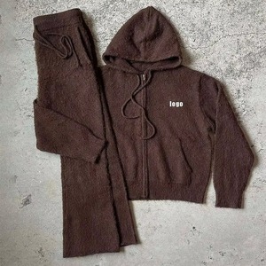 Conjunto Deportivo de Mohair, Tela de Primera Calidad, Diseño de Logotipo Bordado en el Conjunto Deportivo, Último Diseño 2025 - Product Image 3