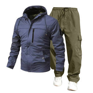 Veste de travail à capuche pour homme Pantalon cargo Design 2 en 1 Durable élégant Imperméable Coupe-vent Survêtement OEM Personnalisé en vrac - Product Image 4
