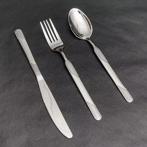 Juego de cubiertos de acero inoxidable directo de fábrica Cuchara y tenedor de cubiertos clásicos para uso en la cocina Regalos de negocios - Product Image 3