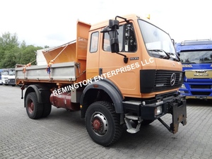 Camion benne d'occasion Mercedes-Benz 1935 de 1993, poids lourd 4x4 diesel à transmission manuelle pour l'exploitation minière - Product Image 5