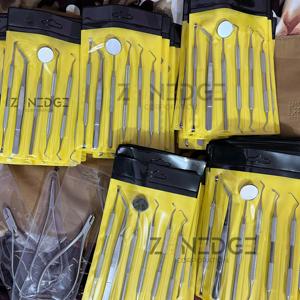 Juego de herramientas dentales de 6 piezas, kit de higiene bucal de acero inoxidable con espejo bucal, herramientas escaladoras y de selección, kit de dientes con mango estampado antideslizante - Product Image 4