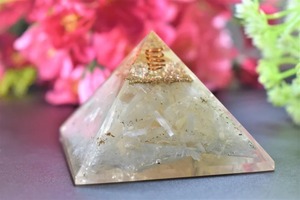 คริสตัลธรรมชาติเซเลไนท์ปิรามิดหินบำบัดหินเรกิมาสค็อทตกแต่งบ้านฮวงจุ้ย - Product Image 6