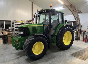 Tractores Agrícolas Diésel John Deere 4052M Usados de Alta Calidad, 4x4, con Precio Competitivo, Tamaño Compacto, Motor de Bomba 2WD como Núcleo - Product Image 3