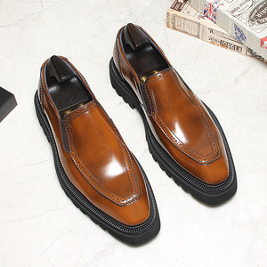 Chaussures de bureau en cuir véritable pour hommes avec semelle extérieure résistante à l'usure et semelle intérieure respirante, chaussures formelles - Product Image 1