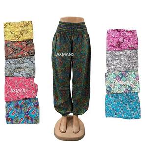 ชุดนอนฮาเร็มพิมพ์ลายผ้าไหมโพลีจากอินเดีย ชุดนอนผู้หญิงพิมพ์ลายผ้าไหม ชุดนอน boho ขายส่งกางเกงพิมพ์ลายผ้าไหม - Product Image 1