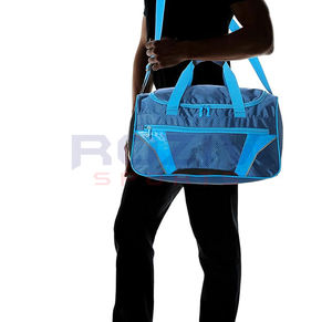 Sacs de sport robustes sur mesure avec doublure en nylon, capacité de 30 à 40 L, sangle réglable pour la boxe, la salle de sport, vente en gros - Product Image 4