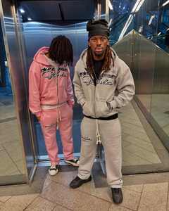 Ensembles de survêtements empilés avec logo sérigraphié Ensembles pour hommes Ensembles de pantalons évasés deux pièces Sweats à capuche Survêtements pour hommes - Product Image 1