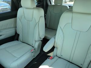 Clean 2025 Ki_a Sorento Hybrid SX Prestige AWD utilisé avec les sièges en cuir Système de navigation avec toit ouvrant à démarrage à distance Sièges de troisième rangée - Product Image 6