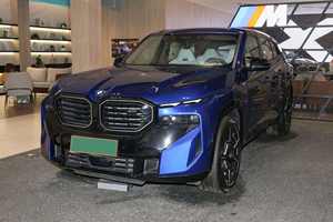 Nouveau SUV PHEV Premium 4x4 avec Moteur V8 Turbo 4x4T, Boîte Automatique 8 Vitesses Steptronic, Intérieur Sombre, Conduite à Gauche - Product Image 2