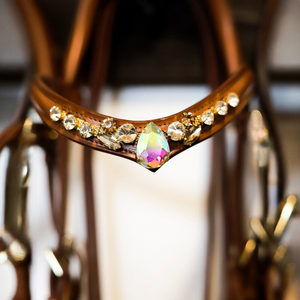 ADIBA OVERSEAS - Magnifique bandeau en cuir brun avec pierres précieuses irisées en forme de larme et strass transparents de qualité supérieure - Taille Cob - Taille complète - Product Image 2