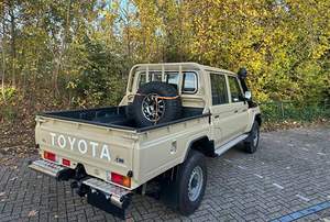 Toyota Land Cruiser GRJ 79 2023, très propre, pick-up double cabine, hard top, conduite à gauche, boîte manuelle, sièges en cuir - Product Image 2