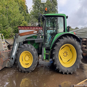Tracteur agricole John Deere 6320 de 2005 avec chargeur frontal - Product Image 1