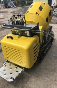 Minicargadora de Concreto Autocargable Pequeña de 1.8m, Línea de Producción Móvil con Motor, Caja de Cambios, Bomba y PLC, Venta al por Mayor - Product Image 4