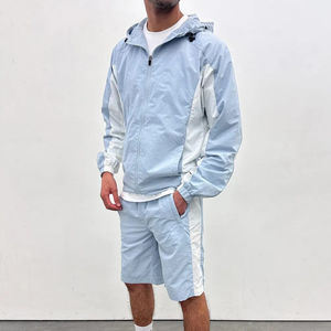 Conjunto de Chaqueta con Capucha y Cremallera y Pantalones Cortos Unisex Ligeros Personalizados al por Mayor, Cortavientos de Bloques de Color Sólido con Parches, Ecológico - Product Image 6